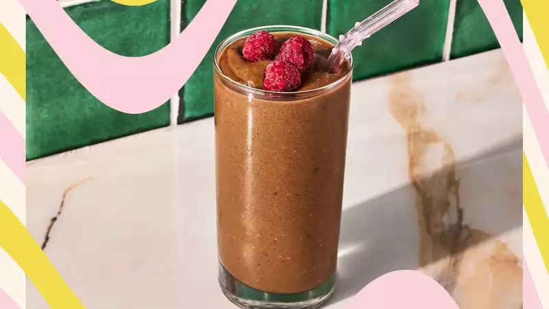 Debunking Fruit Misconceptions: Essential Fruits for Nutritious Smoothies