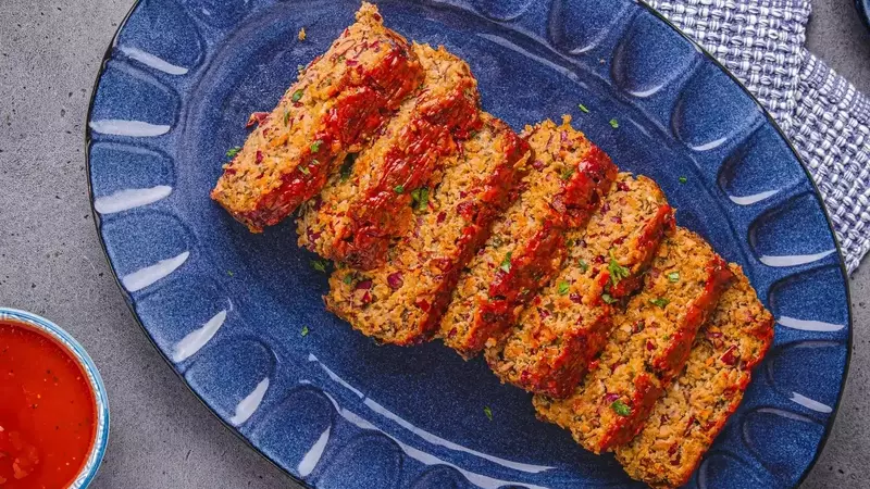 The Art of Crafting a Delicious and Juicy Reduced-Meat Meatloaf