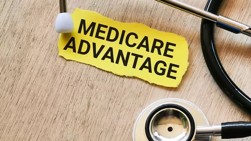 Medicare Advantage (MA) Plans: A Guide for Adults Aged 65 and Older in the United States