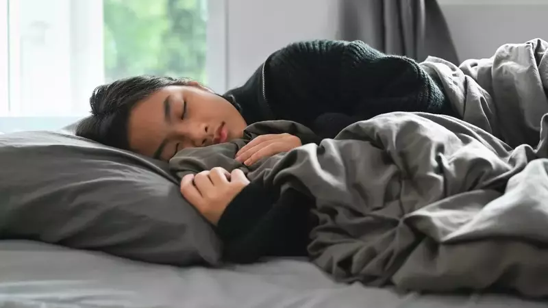 The Impact of Weekend Sleep-ins on Adolescent Mental Health