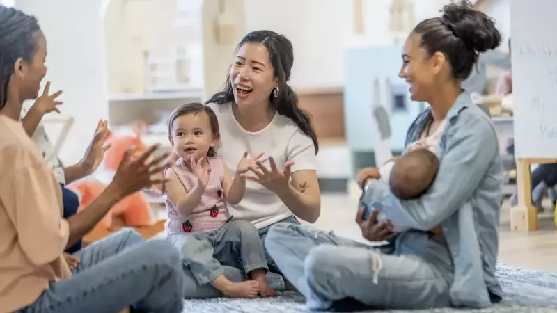 Navigating Modern Motherhood: Building Connections in a Changing Family Landscape