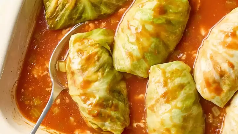 Grandma's Classic Halupki: A Hearty Winter Comfort Food