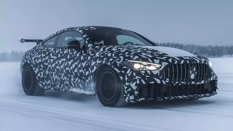 Mercedes-AMG Previews Extreme V8 CLE Coupe