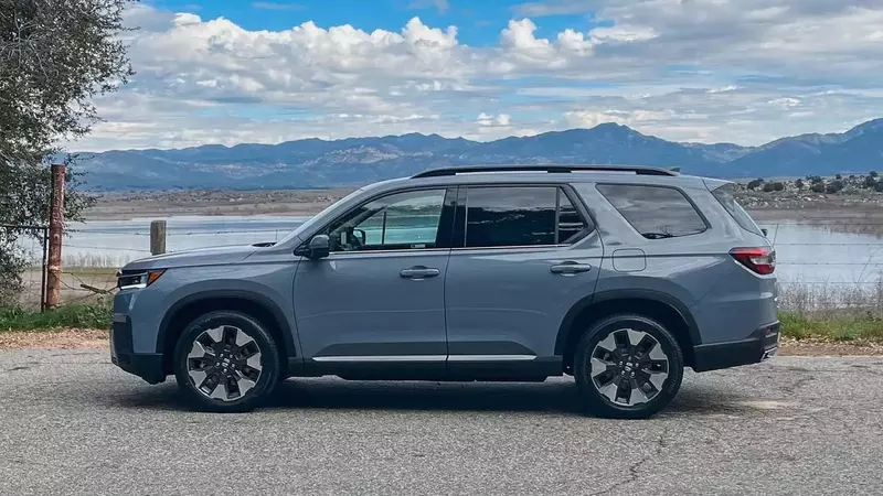 First Look: The Updated 2026 Honda Pilot