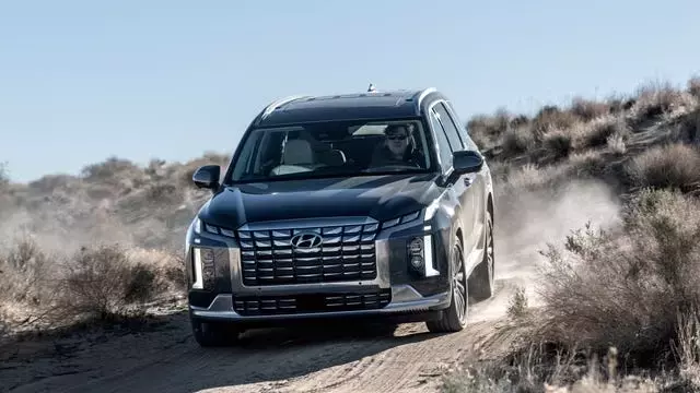 Hyundai Recalls Over Half a Million Palisade SUVs Due to Airbag Malfunction