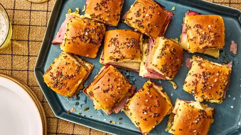 Top-Rated Super Bowl Party Snacks: Crowd-Pleasing Recipes from Our Community
