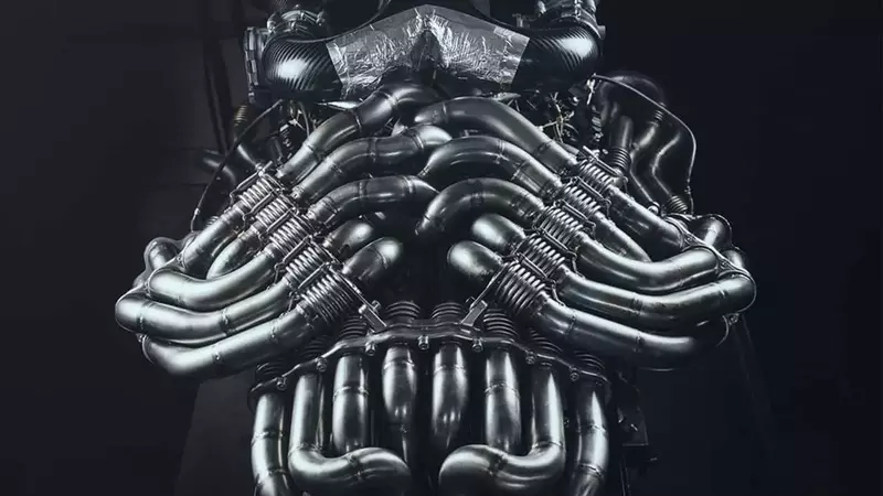 De Tomaso Unveils Extraordinary V12 Engine for P900 Hypercar