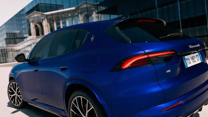 Maserati's Grecale Modena V6: A Powerful and Refined Compact SUV