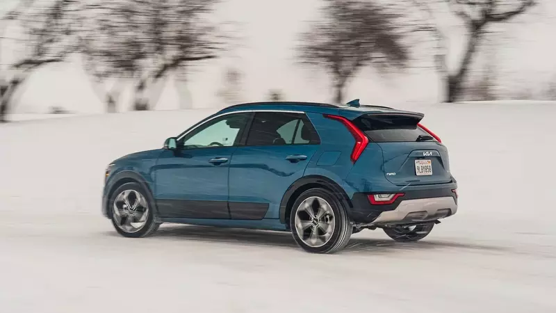 Kia Discontinues Niro PHEV in 2026 Amidst Shifting Market Demands
