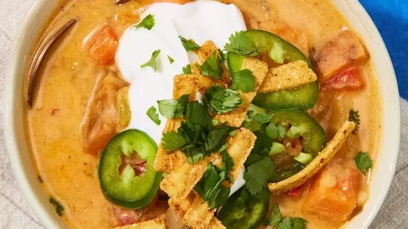 Hearty Vegetable Enchilada Soup: A Wholesome and Flavorful Meal