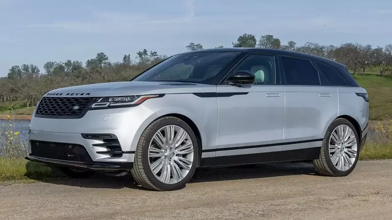 2023 Range Rover Velar R-Dynamic S: A Blend of Style and Pragmatism