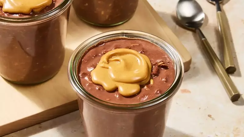 Indulgent High-Protein Peanut Butter-Chocolate Overnight Oats