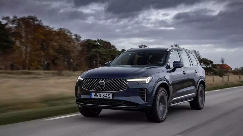 Volvo XC90: A Premier Leasing Option in February