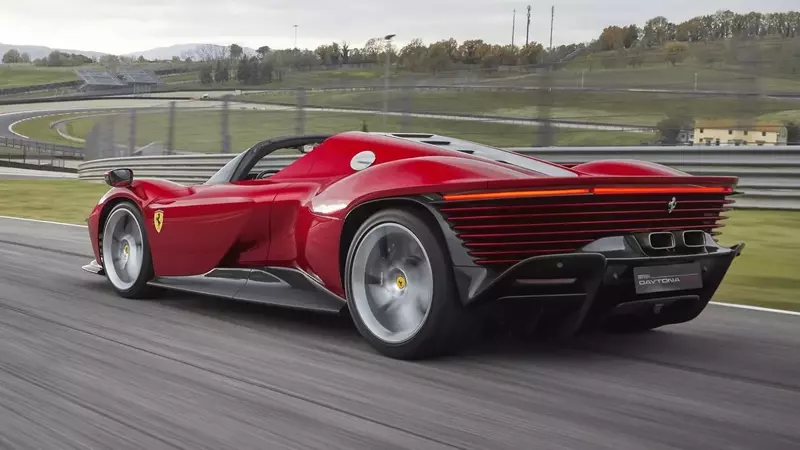 Novitec Boosts Ferrari Daytona SP3's V12 Roar