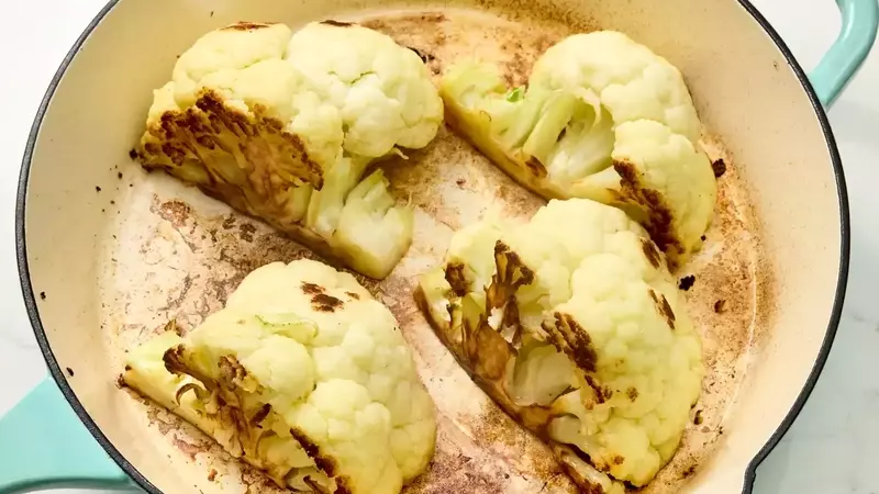 Garlic Parmesan Melting Cauliflower