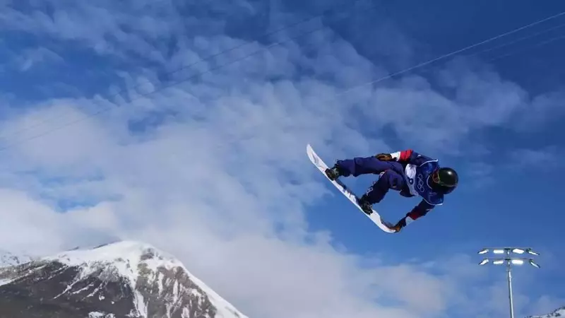 Olympic Snowboarders' Unique Pre-Competition Rituals for Mental Fortitude