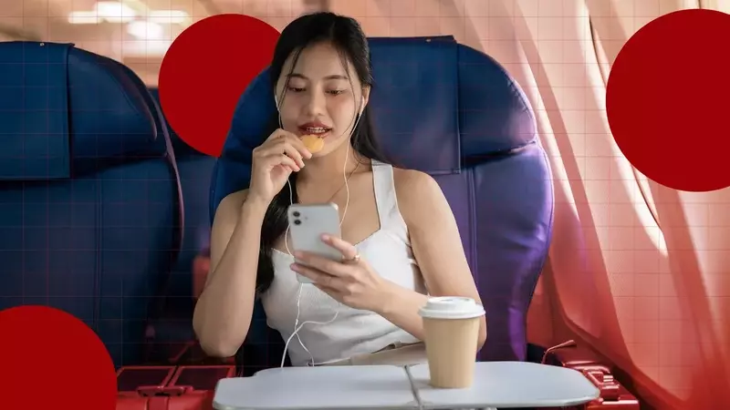 In-Flight Dining Etiquette: Best and Worst Snacks for Air Travel