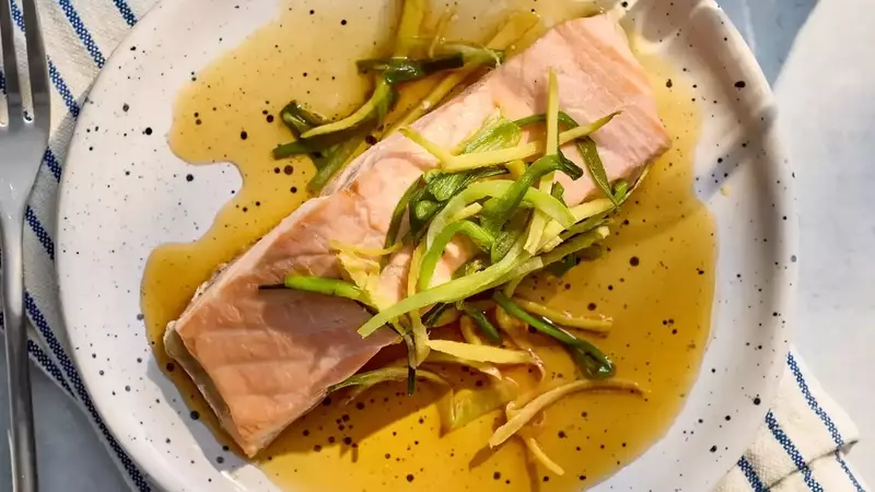 Steamed Salmon with Aromatic Ginger-Scallion Sauce