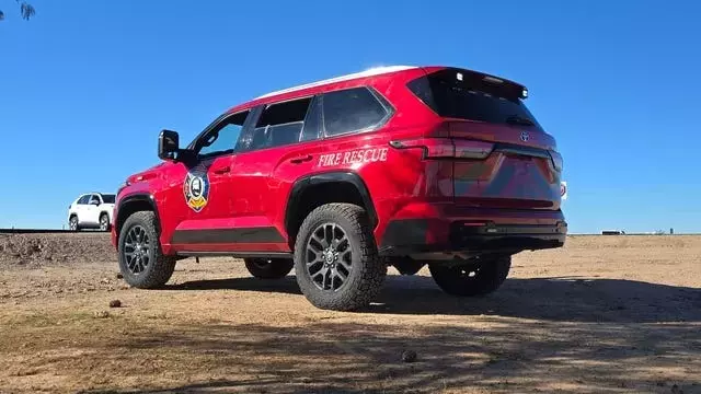 Toyota Sequoia and Tundra: Lifesavers at Arizona Proving Grounds