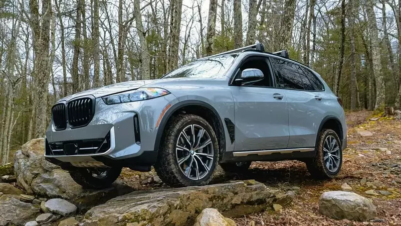BMW Considers High-Performance M Off-Road Vehicle