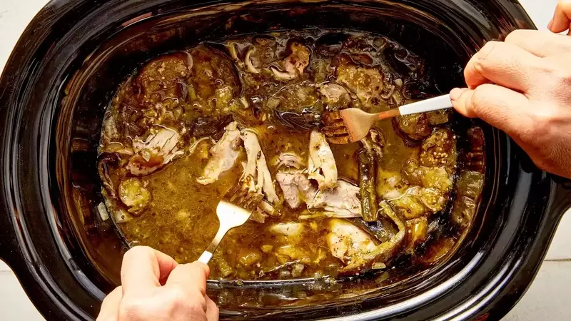 Mastering the Slow Cooker: Delicious Recipes for Every Palate