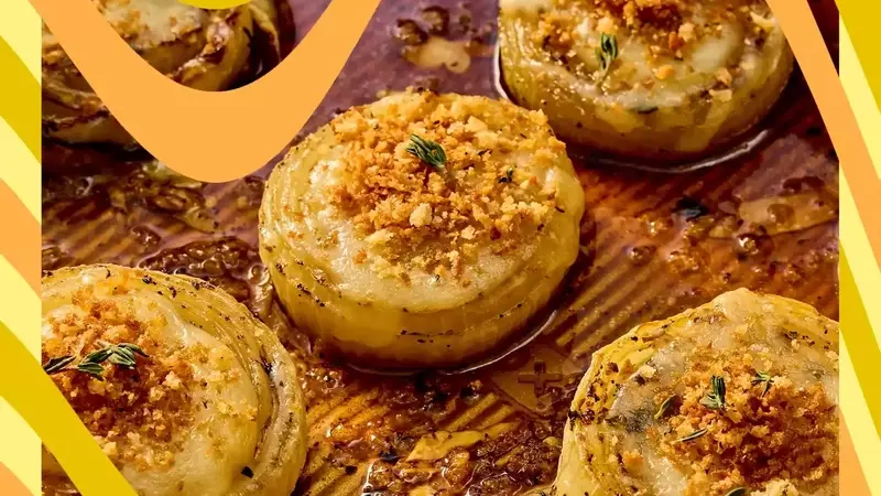 French Onion Soup-Style Melting Onions: A Culinary Delight