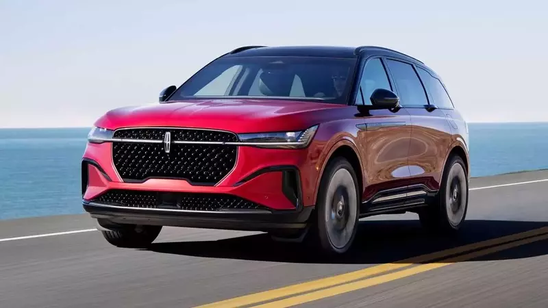Lincoln's Potential Bronco-Based Off-Roader Explored