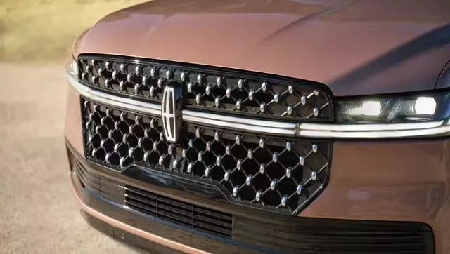 Lincoln to Launch a Luxury Off-Road SUV Based on Ford Bronco