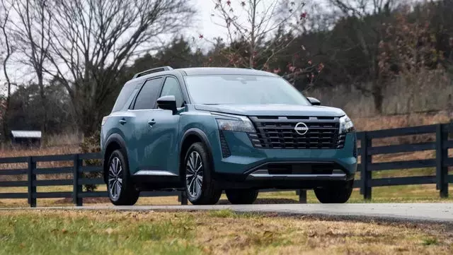 Nissan's Dual Strategy: Unibody and Body-on-Frame Pathfinders