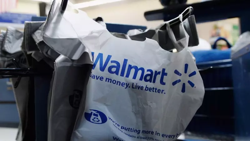 Brighten Your Nights: Walmart Offers 80% Off Outdoor Solar Lights