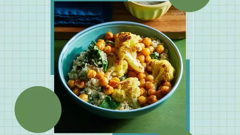 The Ultimate High-Fiber Lunch: Roasted Chickpea Curry Bowl