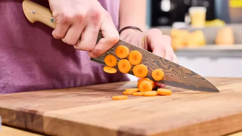 The Art of Damascus Steel Knives: A Comprehensive Guide to Culinary Blades