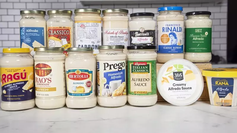 Unveiling the Ultimate Jarred Alfredo Sauce: A Comprehensive Taste Test