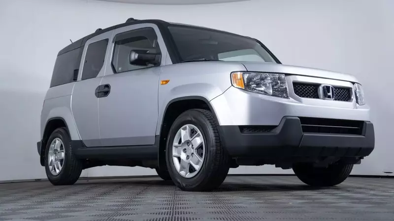 The Pristine 2011 Honda Element: A Rare Find