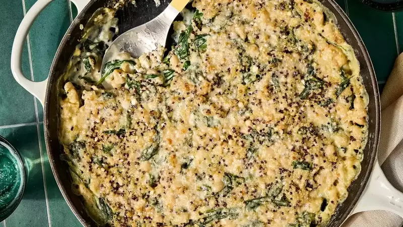 Creamy Lemon-Parmesan Spinach & White Bean Casserole: A Wholesome Delight