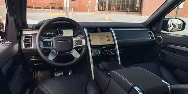 2026 Land Rover Discovery: Interior Evolution and Design