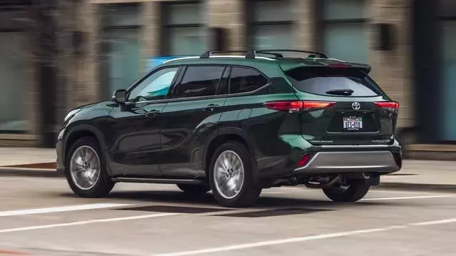 Toyota Recalls Over Half a Million Highlander and Highlander Hybrid SUVs for Seatback Issue