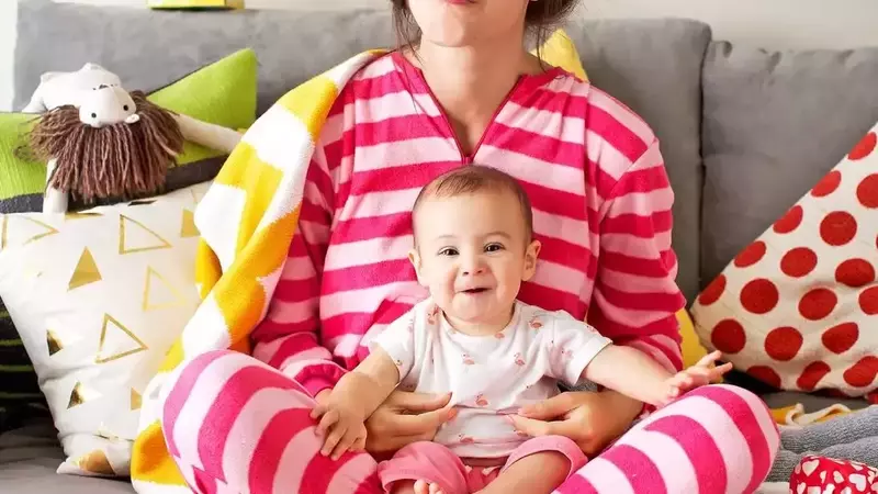 Navigating Parenthood While Unwell: Strategies for Self-Care and Child Engagement