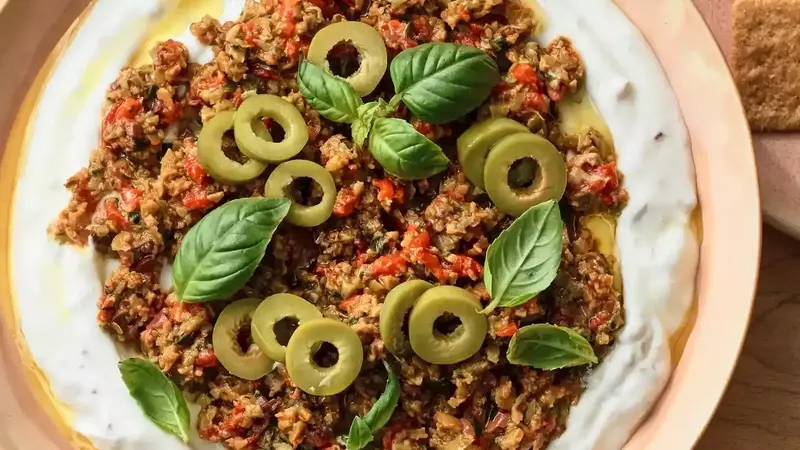 Mediterranean Olive and Yogurt Spread with Roasted Peppers