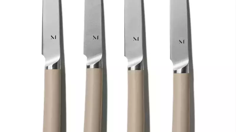 The Ultimate Guide to Selecting and Maintaining Steak Knives for Optimal Culinary Performance