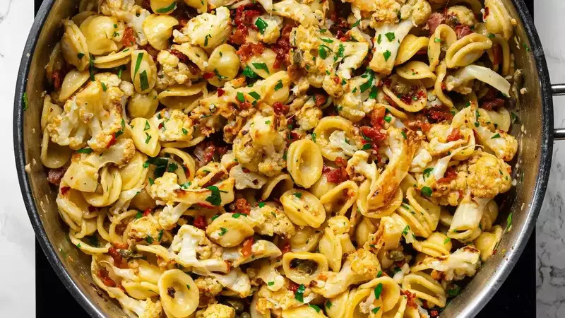 Lemon Pasta with Roasted Cauliflower, Capers, and Crispy Pancetta: A Weeknight Delight