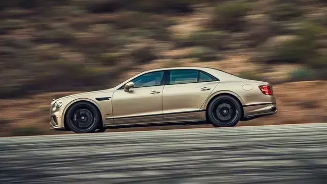 2025 Bentley Flying Spur Speed: A Luxury Grand Tour of Los Angeles