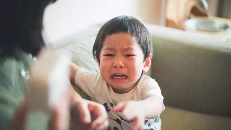 Understanding Disorganized Attachment in Children: Signs, Causes, and Solutions