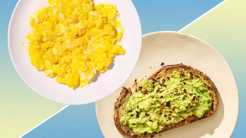 Scrambled Eggs vs. Avocado Toast: Which Breakfast Reigns Supreme for Lasting Fullness?
