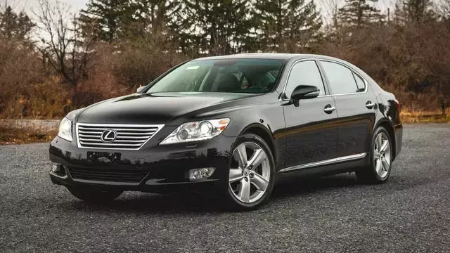 Timeless Elegance: The 2012 Lexus LS460 L on Auction