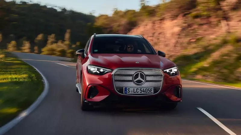 2027 Mercedes-Benz GLC400 4Matic Electric: A Deep Dive into Innovation and Luxury