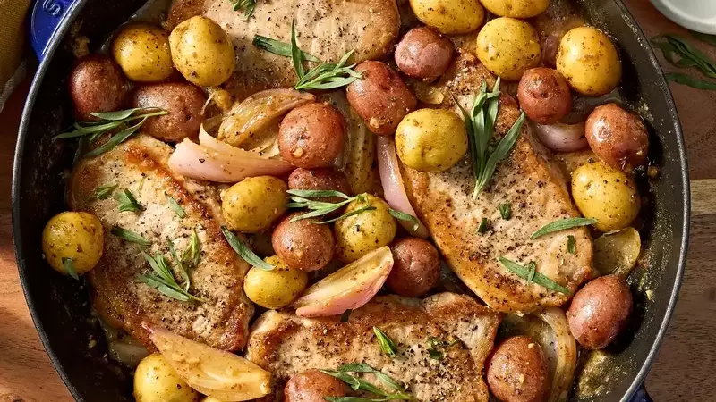 Honey-Mustard Pork Chops with Potatoes: A Quick and Healthy Meal