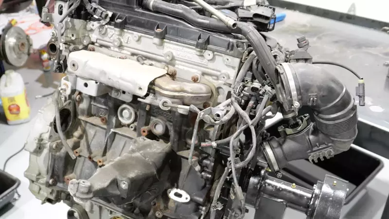 Deciphering the Failure of a Mercedes-Benz Diesel Engine