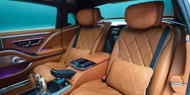2027 Mercedes-Maybach S-Class Interior: A Glimpse into Future Luxury