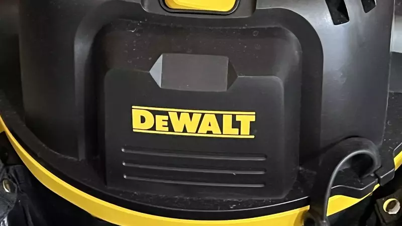 DeWalt's Cordless Ratchet: Powering Through Tasks with a 32% Discount at Amazon